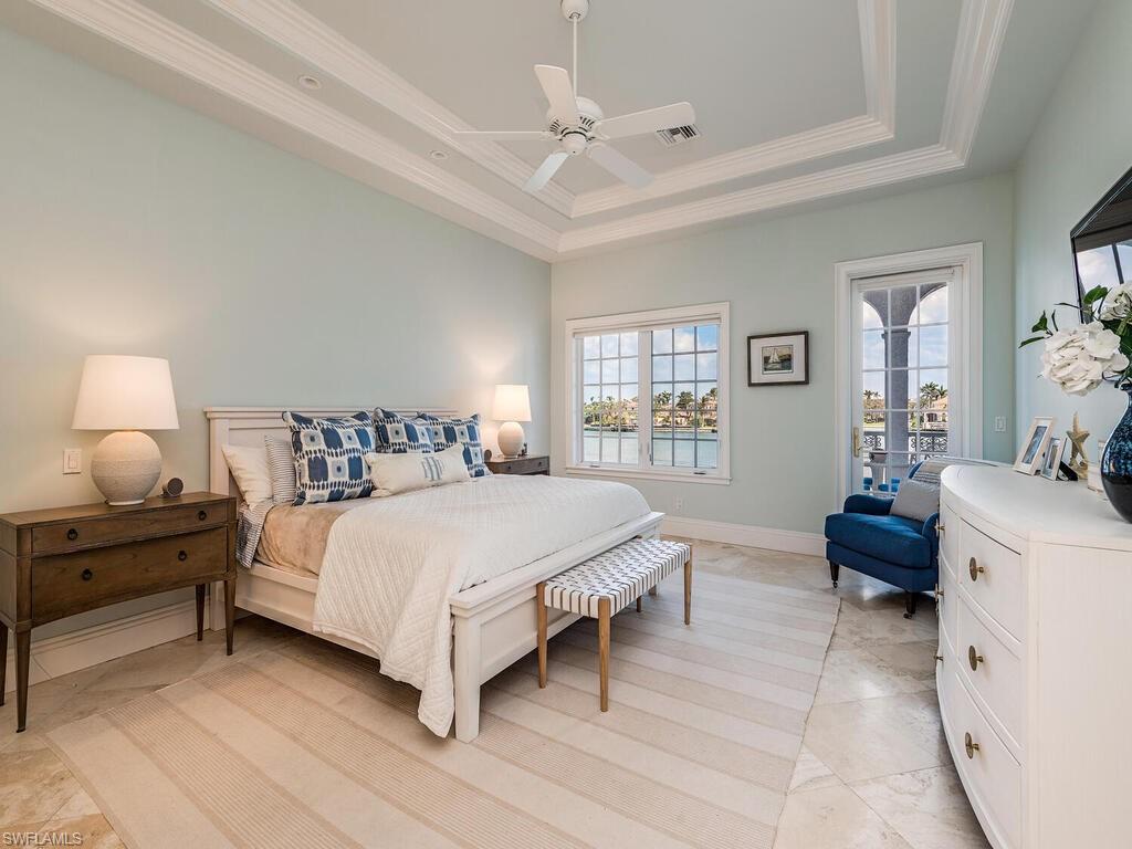 VENETIAN VILLAS - Residential