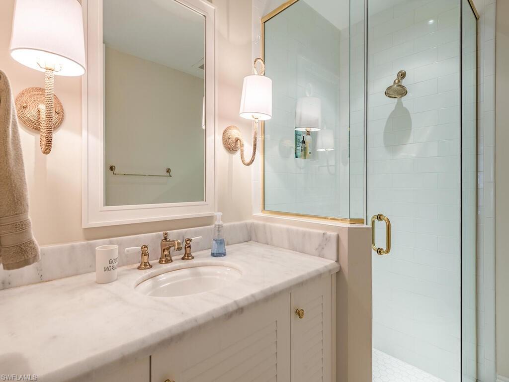 VENETIAN VILLAS - Residential