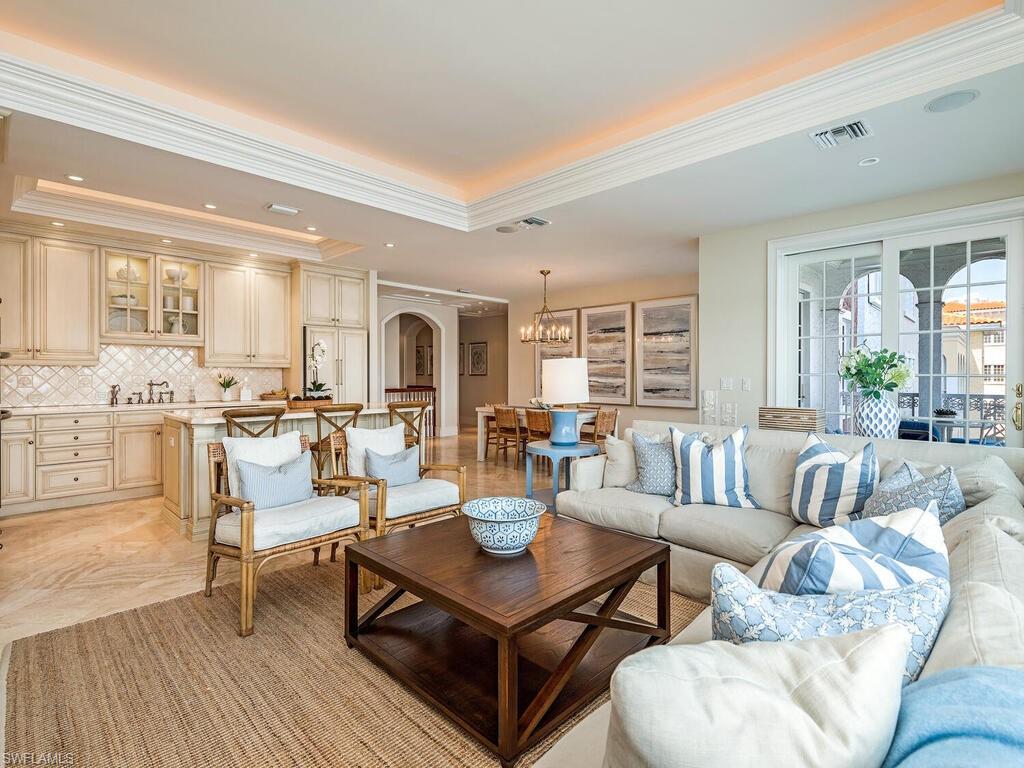 VENETIAN VILLAS - Residential