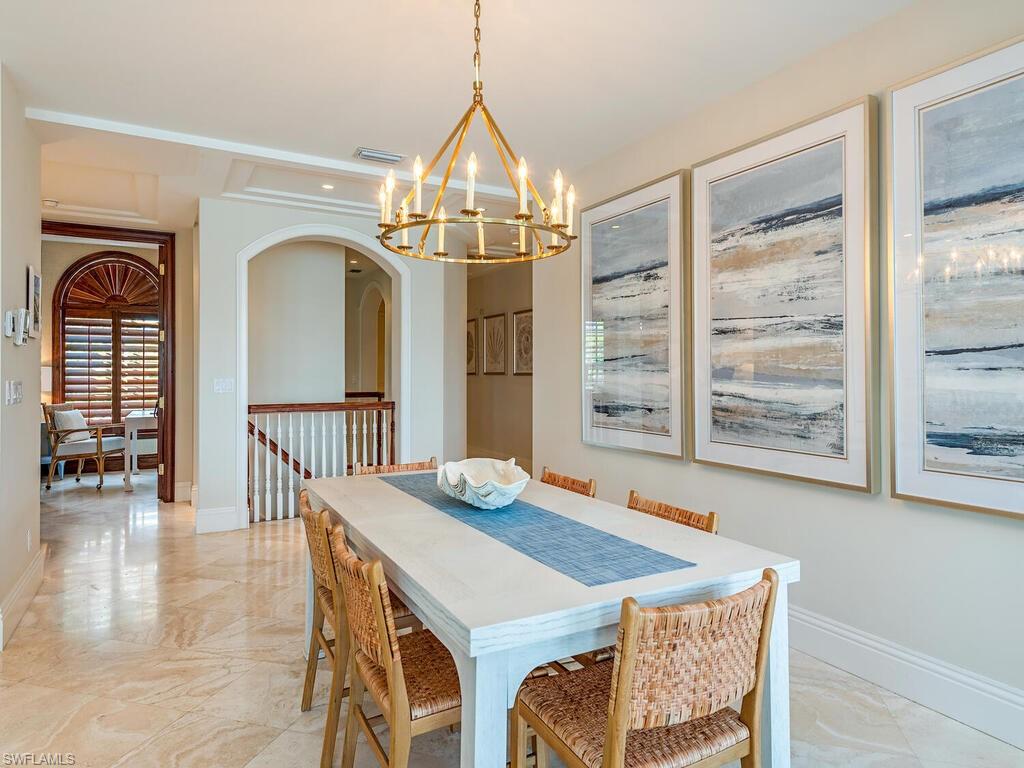 VENETIAN VILLAS - Residential