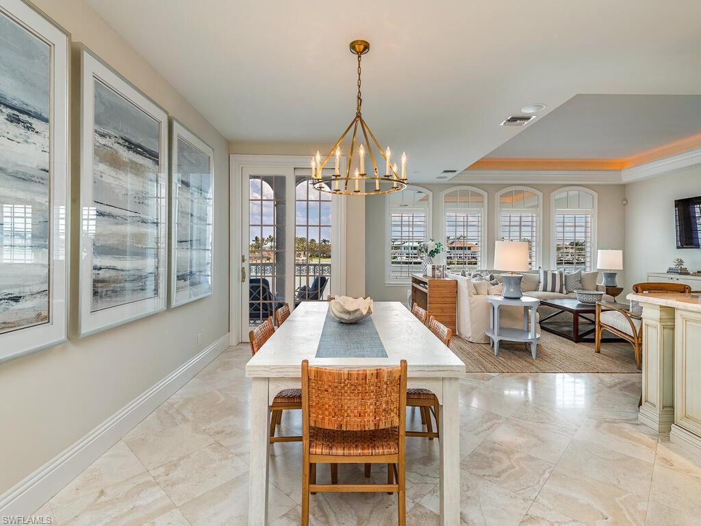 VENETIAN VILLAS - Residential