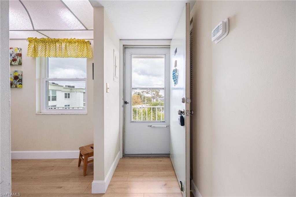 SEVEN LAKES - Residential