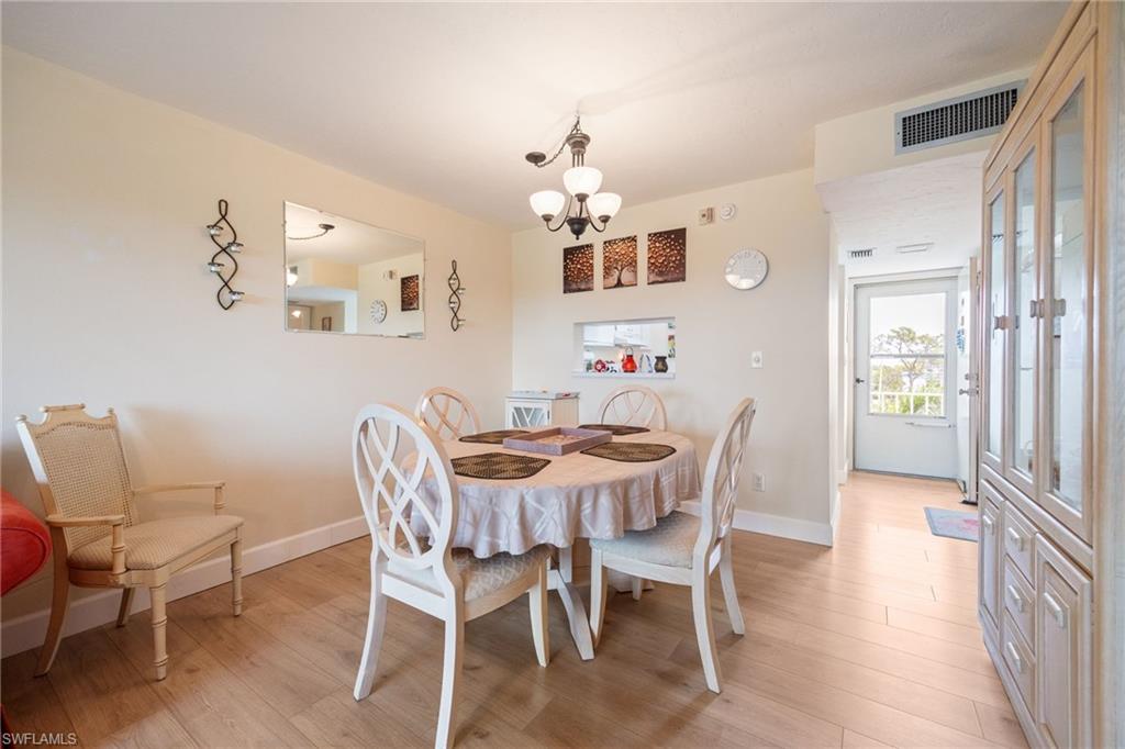 SEVEN LAKES - Residential