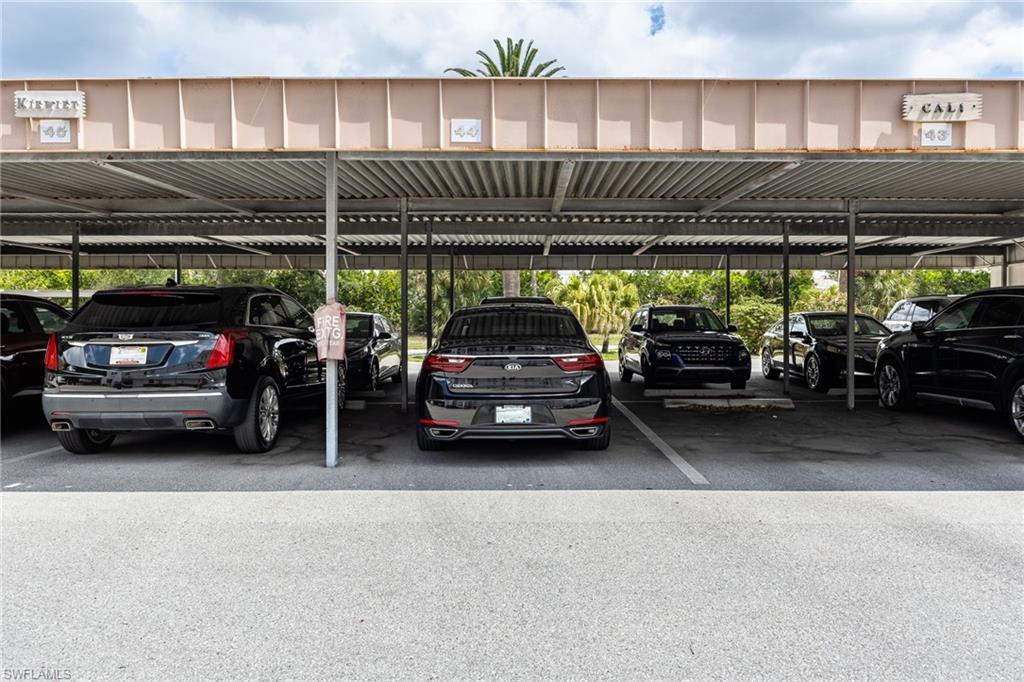 SEVEN LAKES - Residential