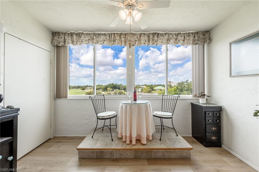 SEVEN LAKES - Residential