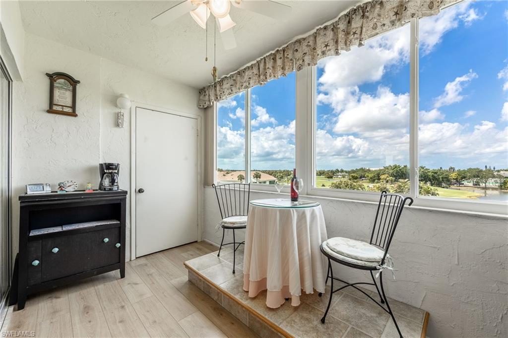 SEVEN LAKES - Residential