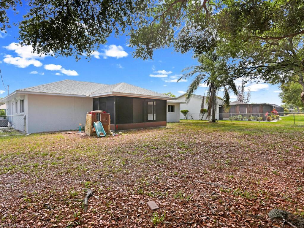 CAPE CORAL - Residential