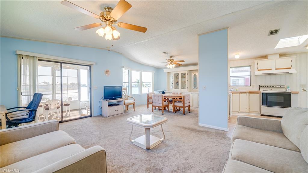 HORIZON VILLAGE - Residential