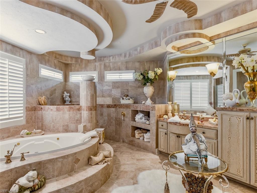 MARBLEHEAD MANOR - Residential