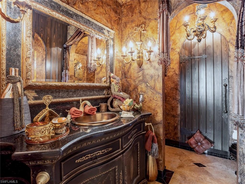 MARBLEHEAD MANOR - Residential