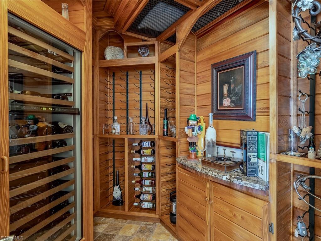 MARBLEHEAD MANOR - Residential