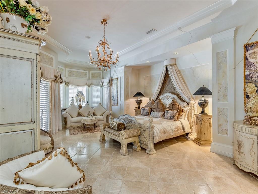 MARBLEHEAD MANOR - Residential