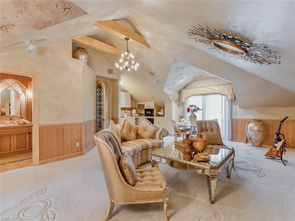 MARBLEHEAD MANOR - Residential