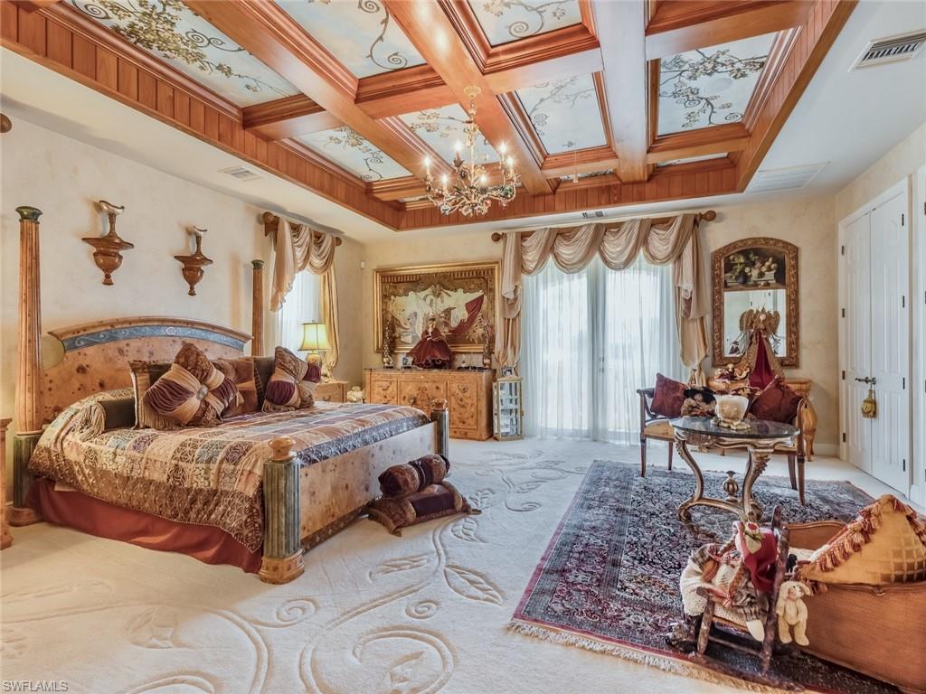 MARBLEHEAD MANOR - Residential