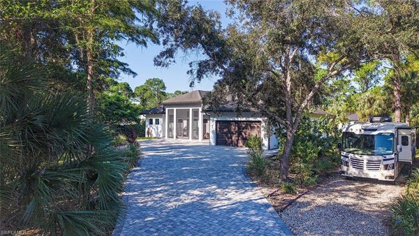 12 35TH AVE NW, NAPLES, FL 34120 - Image be9676157f7ac1edb59ae5a7ee1a3c19/862665955