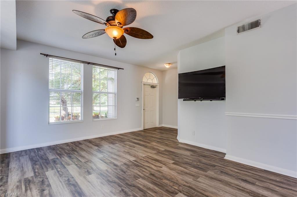 ISLAND WALK - Residential