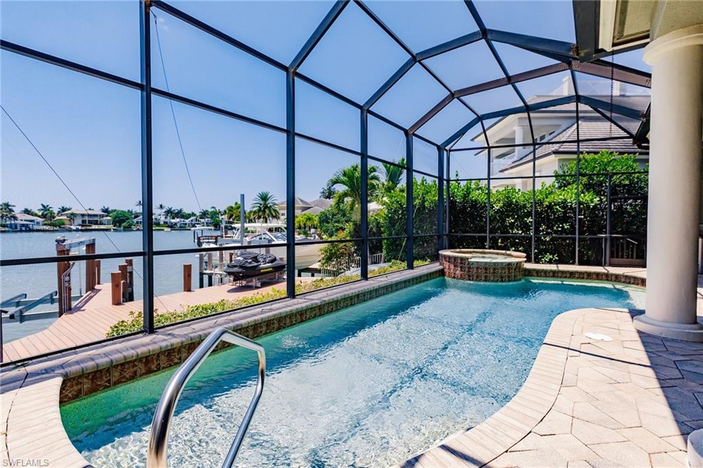 MOORINGS - Residential