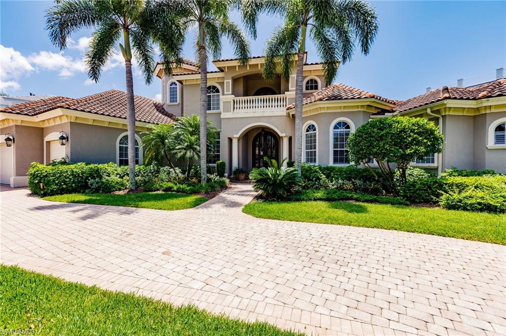 MOORINGS - Residential