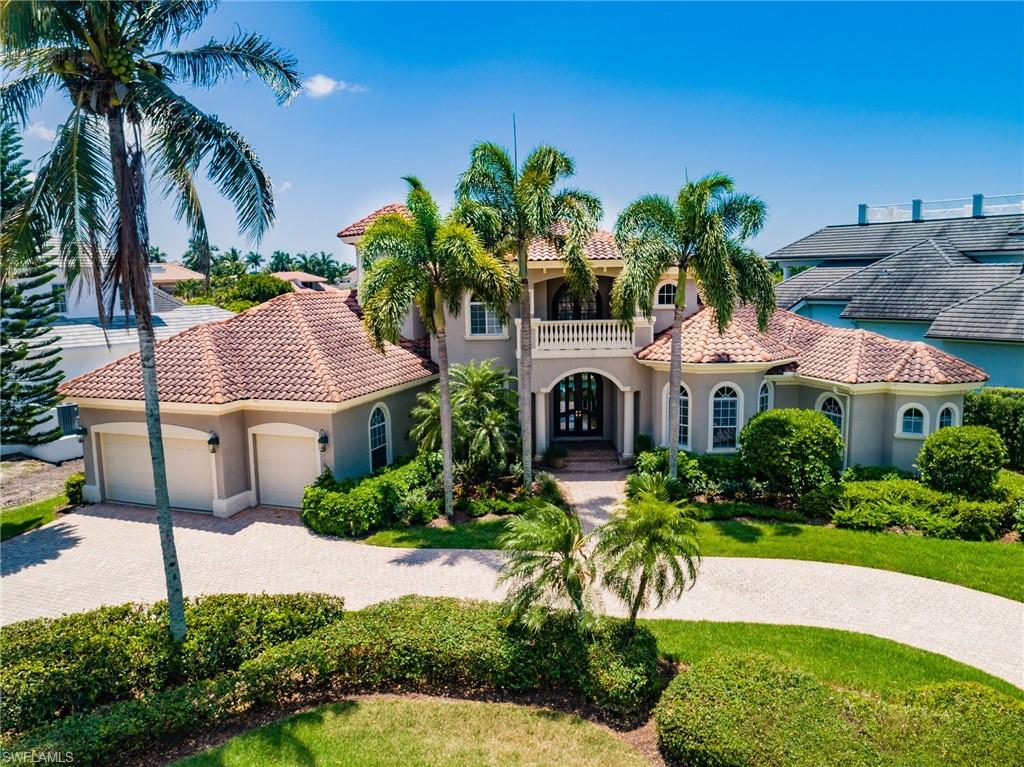 MOORINGS - Residential