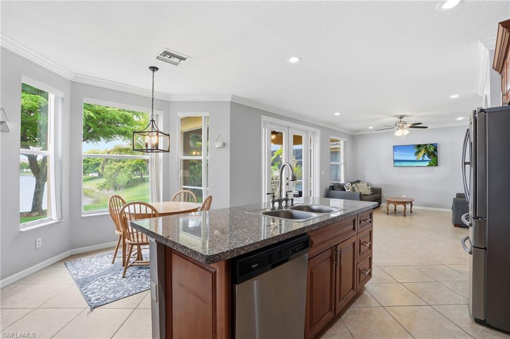 CATALINA ISLES - Residential