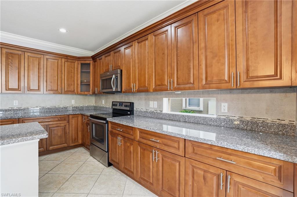 CATALINA ISLES - Residential