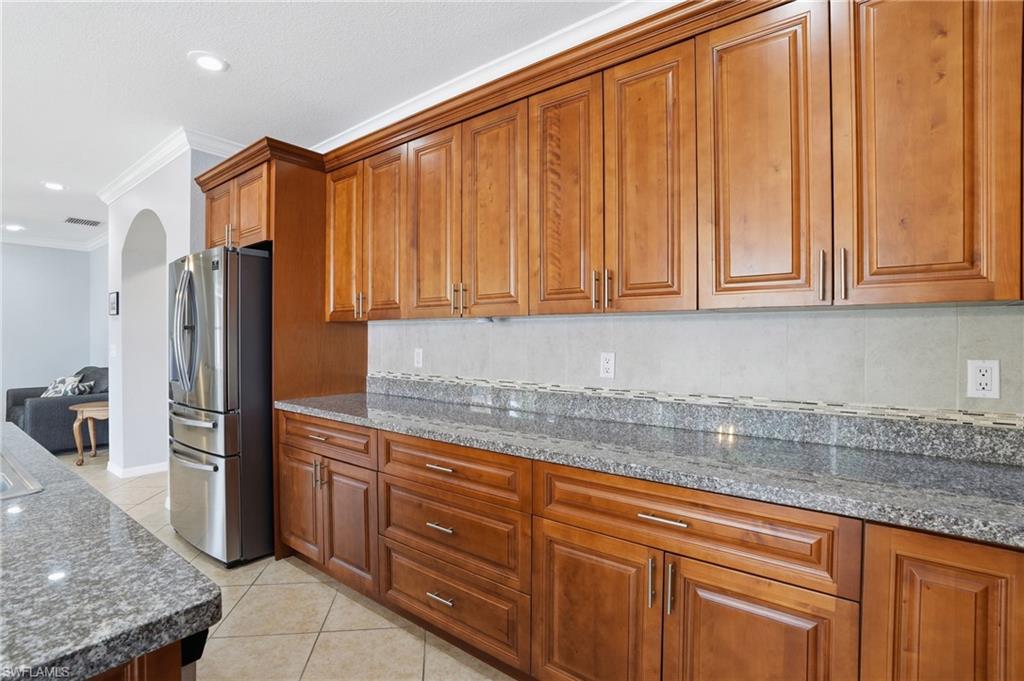 CATALINA ISLES - Residential