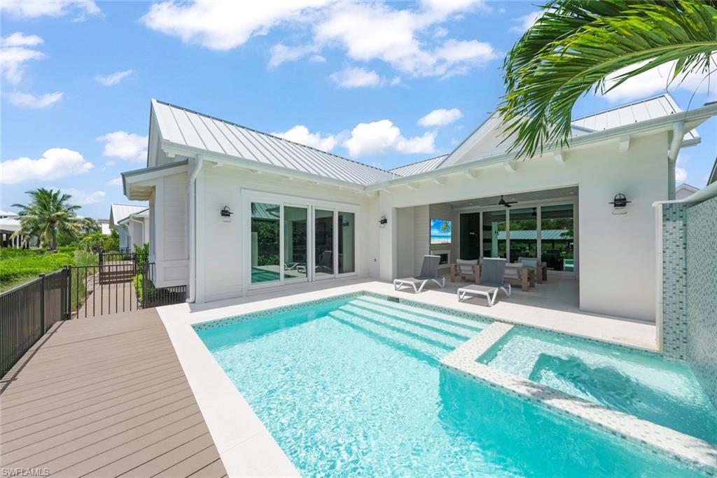 MANGROVE BAY - Residential