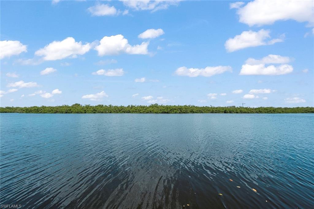 MANGROVE BAY - Residential