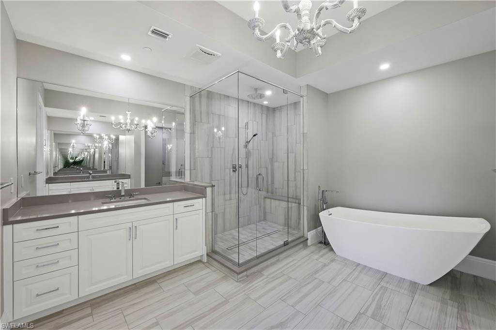 QUATTRO AT NAPLES SQUARE - Residential