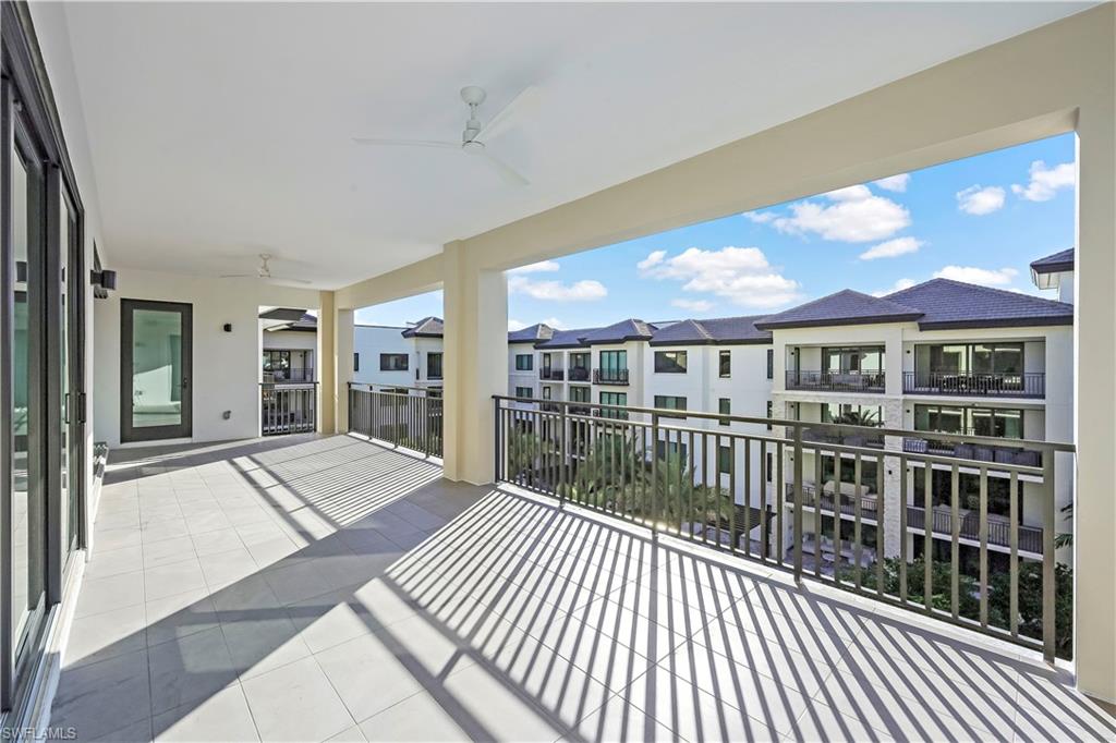 QUATTRO AT NAPLES SQUARE - Residential