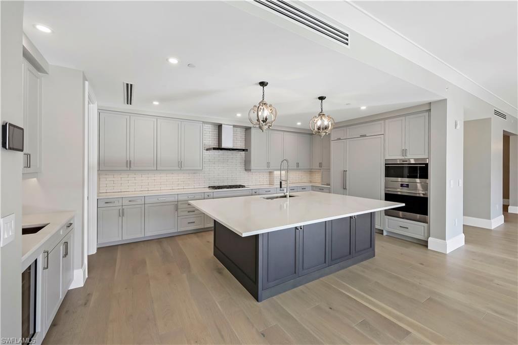 QUATTRO AT NAPLES SQUARE - Residential