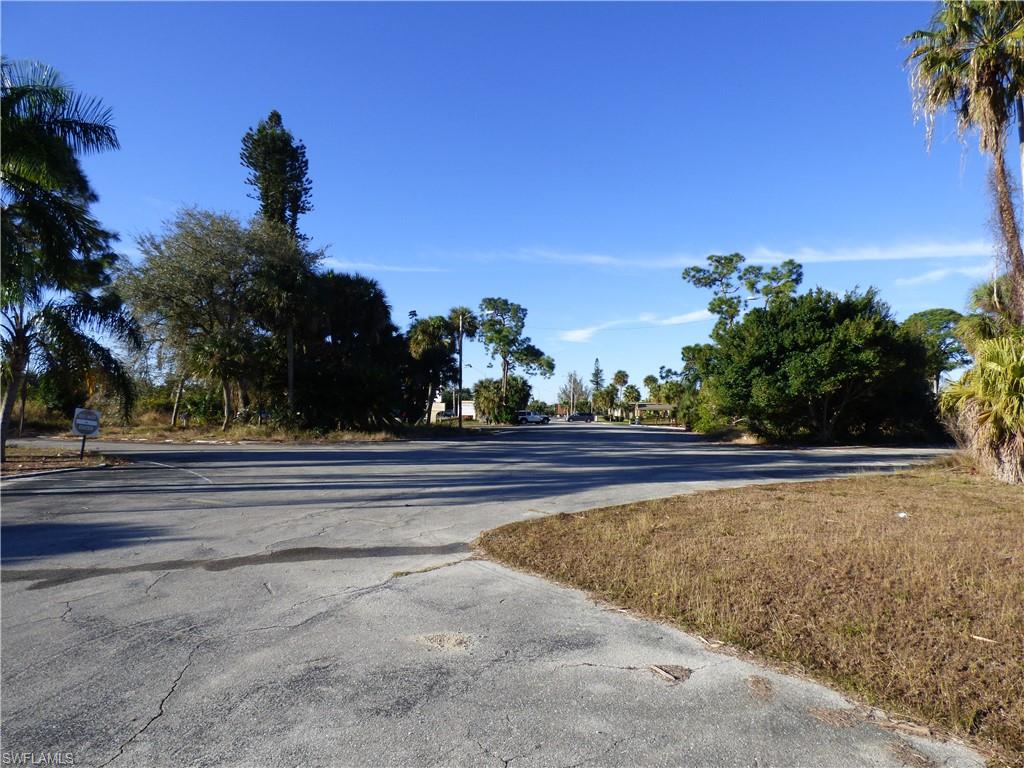 LEHIGH ACRES - Commercial Sale