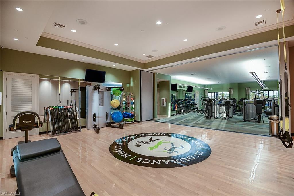 ESPLANADE - Residential