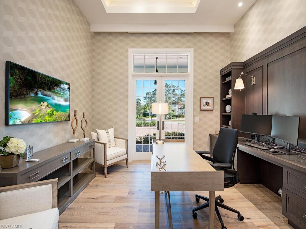 PELICAN BAY WOODS - Residential