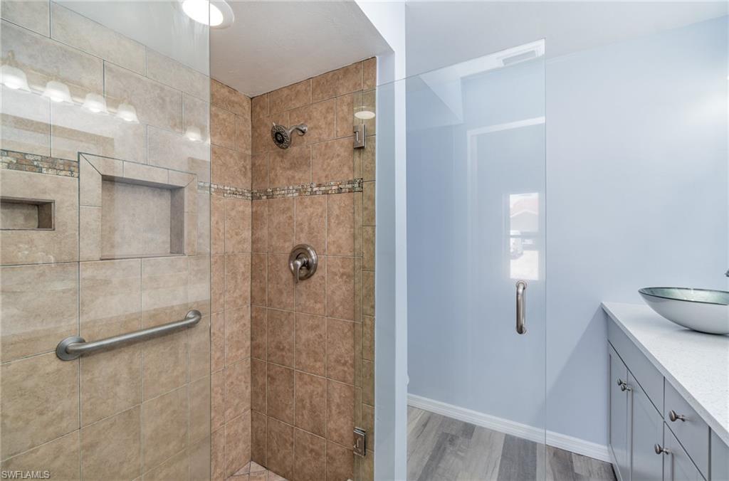 KELLY GREENS - Residential