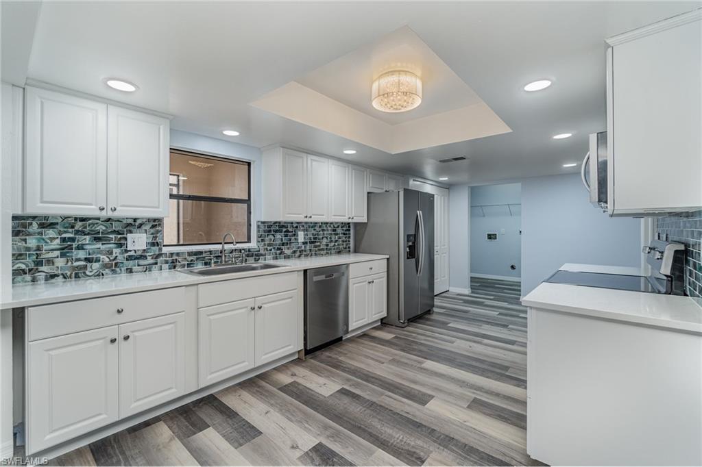 KELLY GREENS - Residential