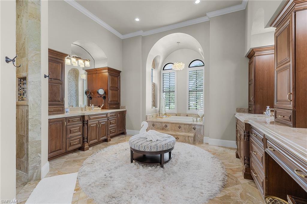 YACHT CLUB - Residential