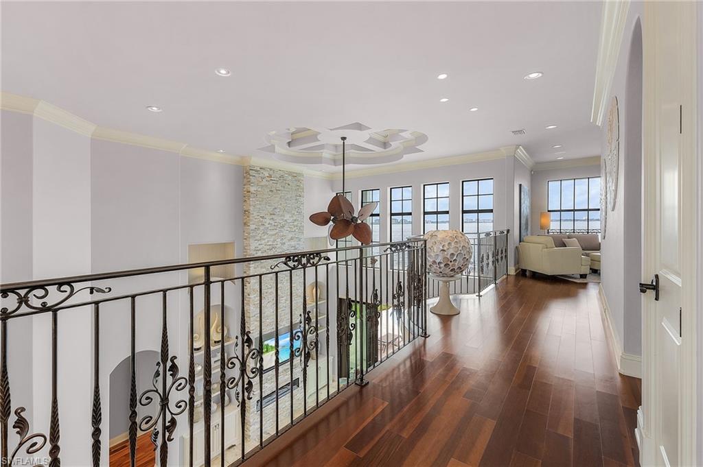 YACHT CLUB - Residential