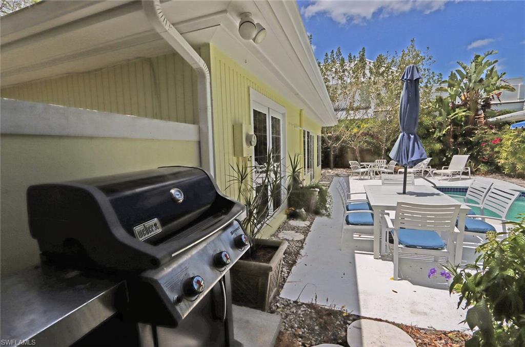 OLDE NAPLES - Residential Lease