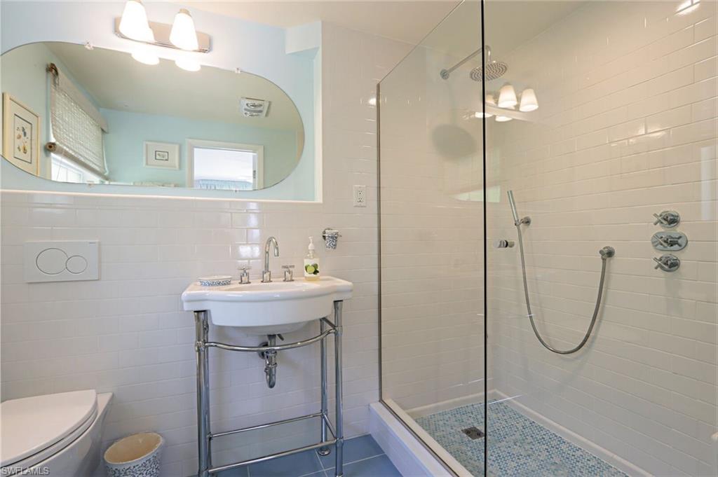 OLDE NAPLES - Residential Lease