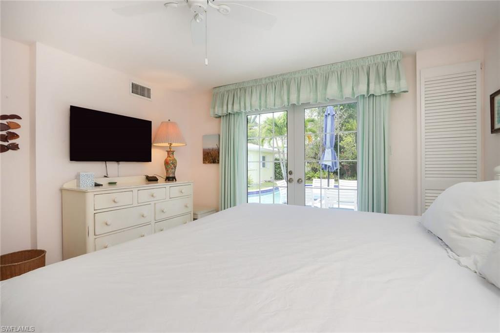 OLDE NAPLES - Residential Lease