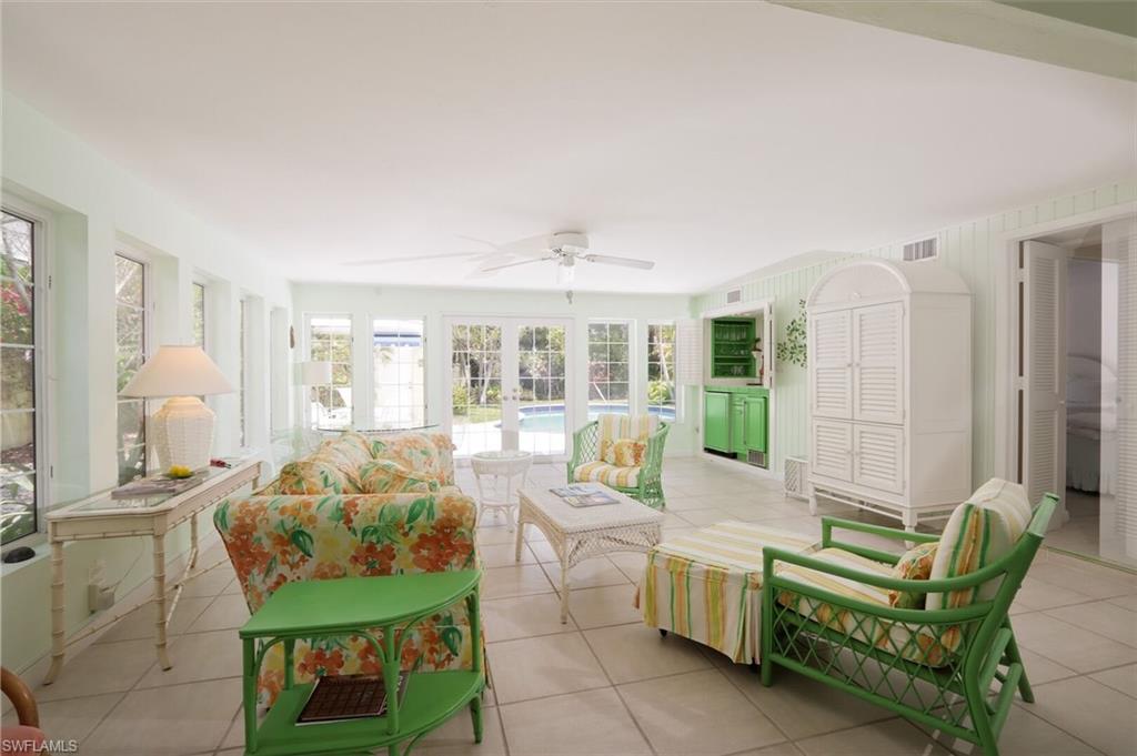 OLDE NAPLES - Residential Lease