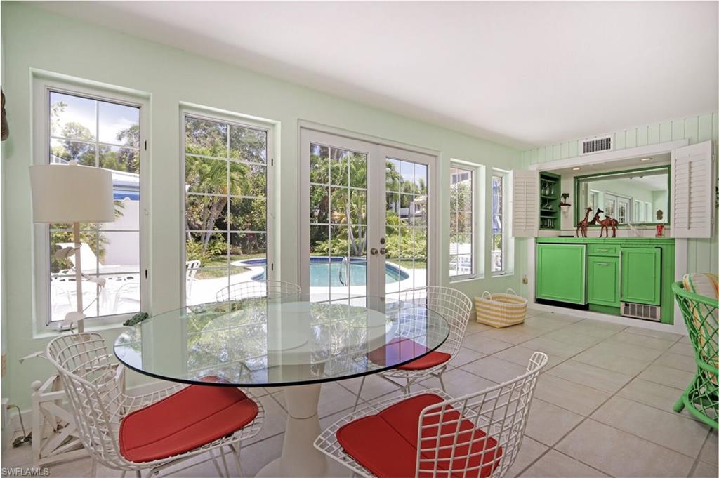 OLDE NAPLES - Residential Lease