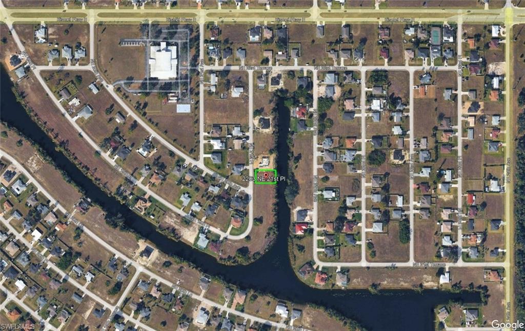CAPE CORAL - Land