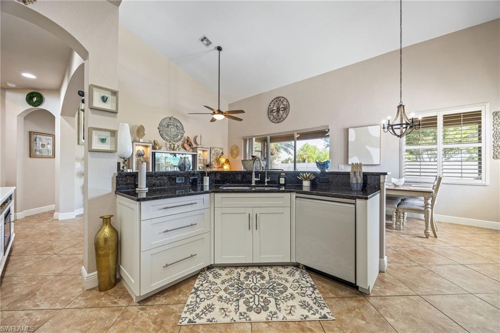 CYPRESS CAY - Residential