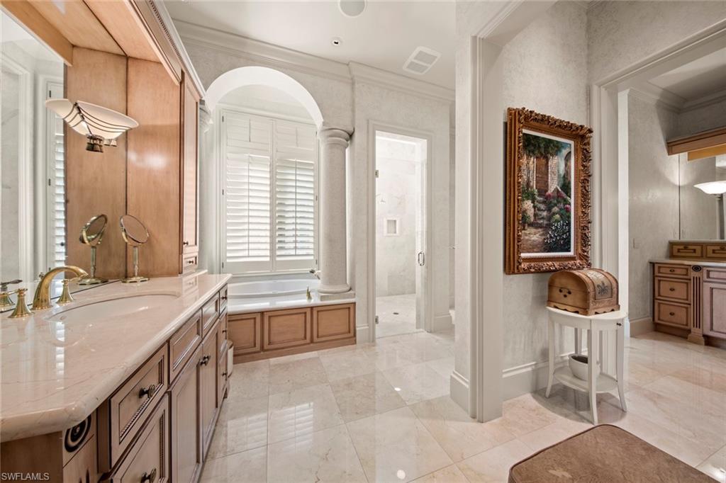 ESTATES AT BAY COLONY GOLF CLUB - Residential