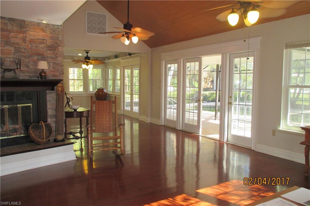 OAKES ESTATES - Residential