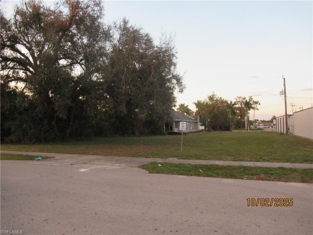 1925 Suwanee AVE