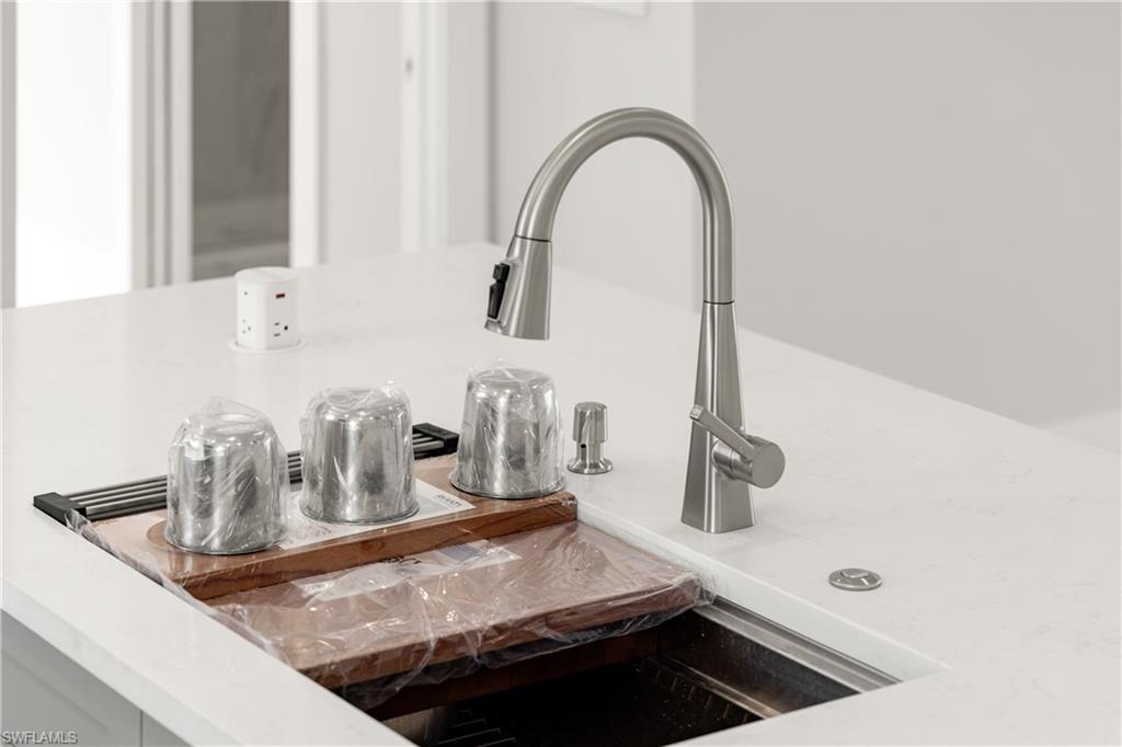 LEILANI - Residential