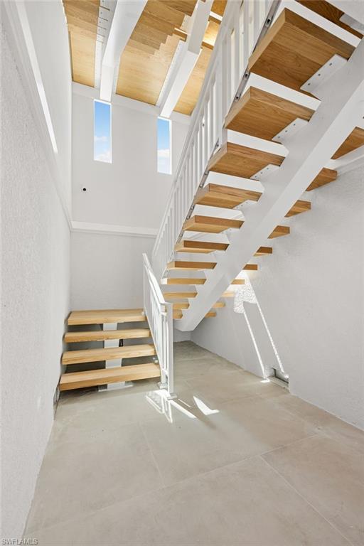 LEILANI - Residential